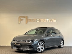 Volkswagen Golf - 2.0 TDI R-Line Pano|Camera|Stoelverwarming|Sfeer|Keyless