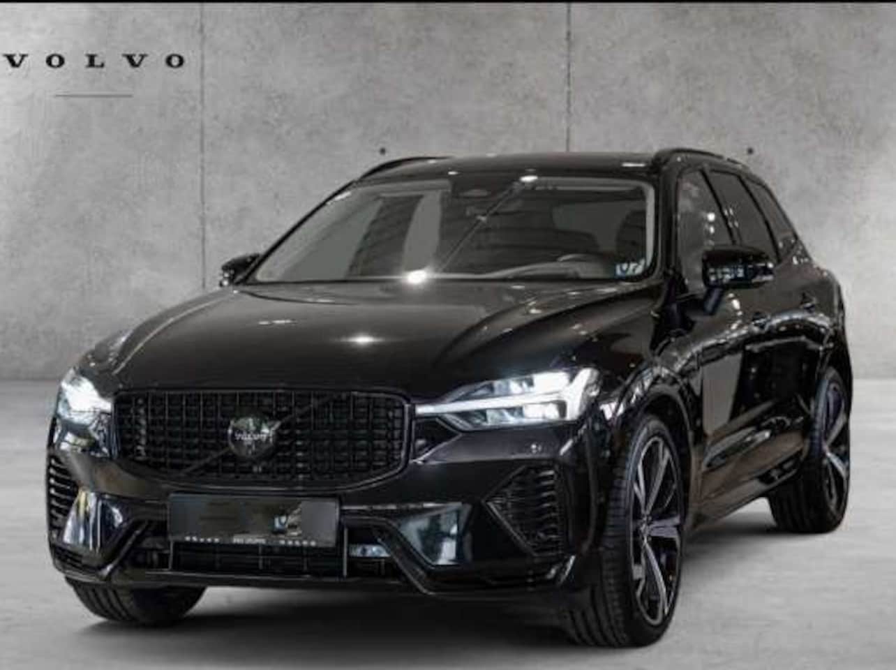 Volvo XC60 - 2.0 T8 Plug-in hybrid AWD Plus Dark (335kW/455PK) PANORAMA, LUCHTV, WINTER, HuD ** 1e EIG - AutoWereld.nl