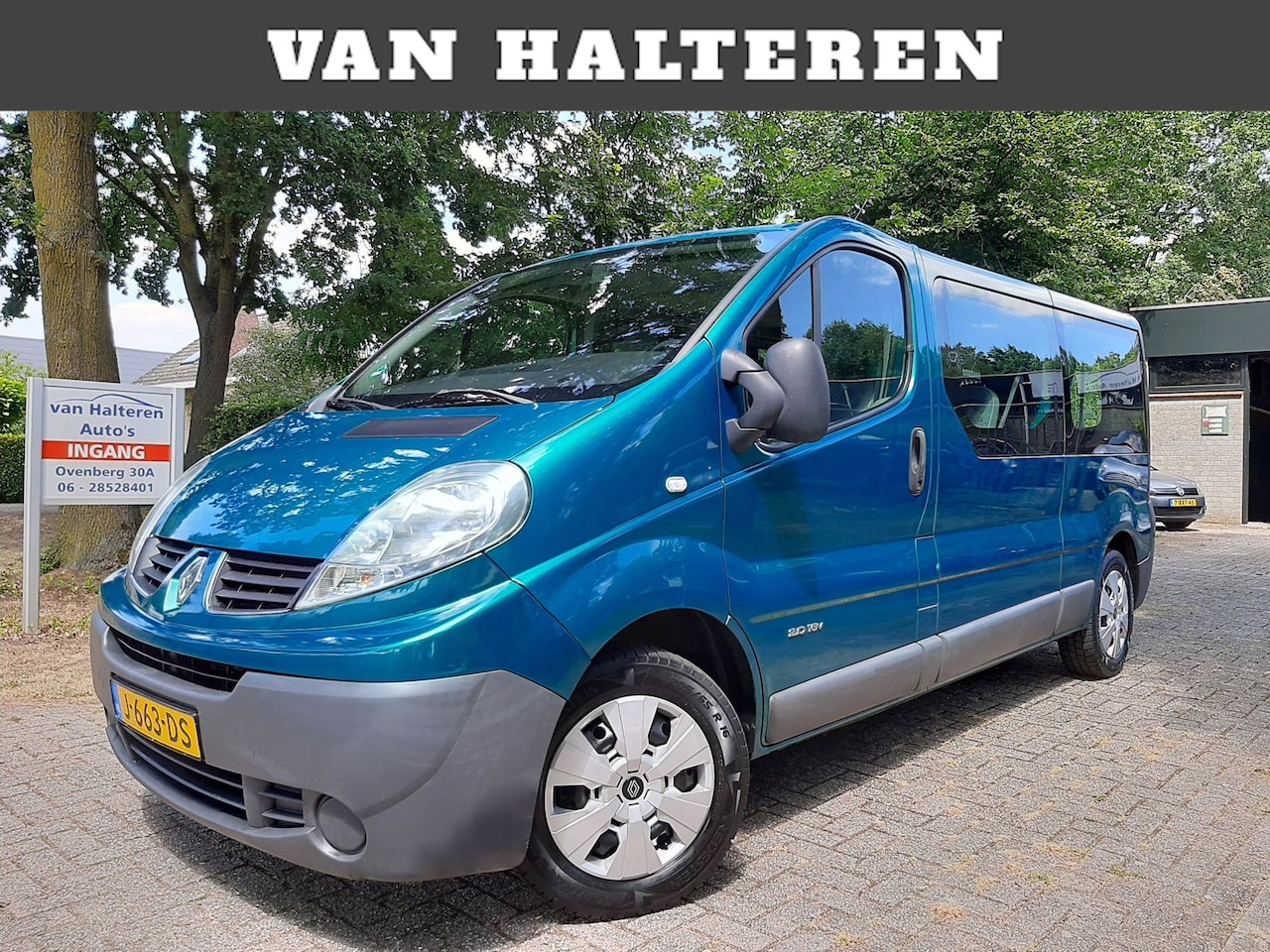 Renault Trafic Passenger - 2.0-16V L2H1 Authentique 9-Persoons - AutoWereld.nl