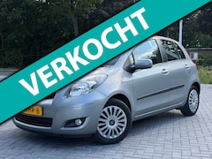 Toyota Yaris - 1.3 VVTi Aspiration/Automaat/Clima/Elekt Raam/Trekhaak
