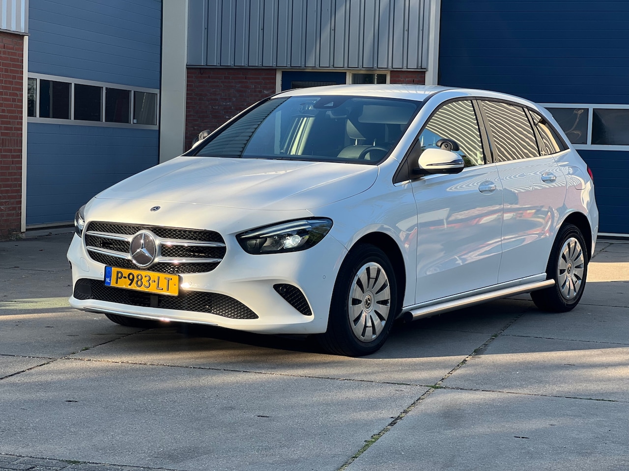 Mercedes-Benz B-klasse - 200 D 200d - AutoWereld.nl
