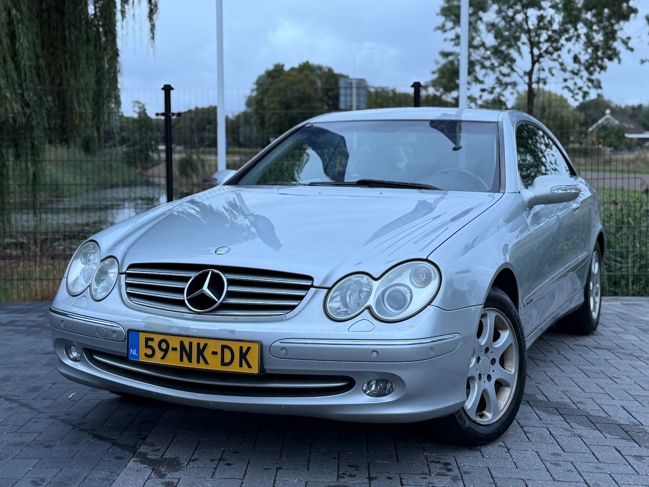 Mercedes-Benz CLK-klasse Coupé - 320 V6 AUT / CLIMA / CRUISE / LEDER / PDC - AutoWereld.nl