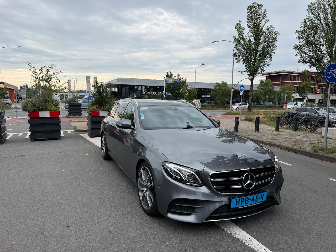 Mercedes-Benz E-klasse Estate - 200 d Business Solution AMG - AutoWereld.nl