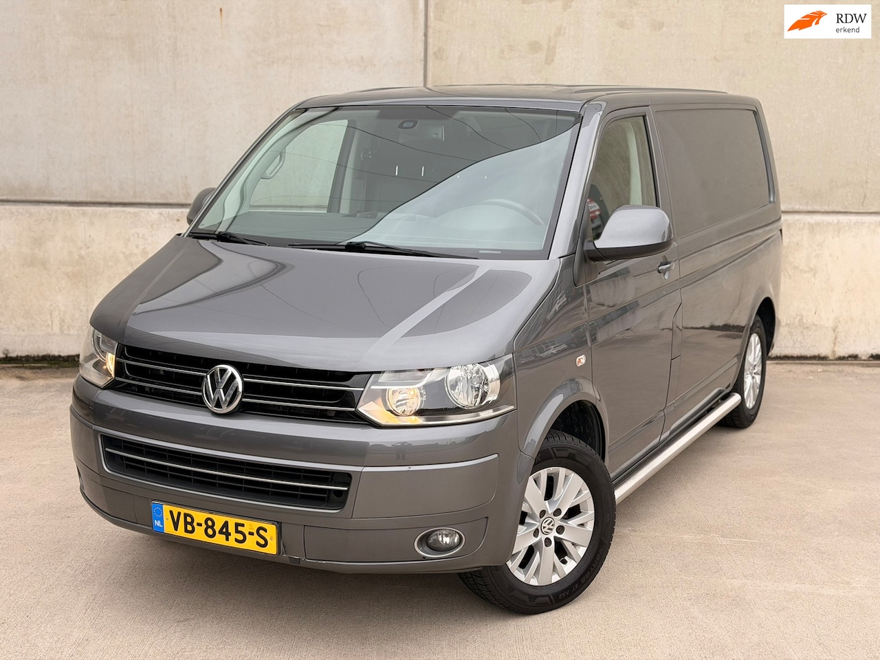 Volkswagen Transporter - 2.0 TDI L1H1 4Motion Marge! 140pk Leder Camera AllSeason Cruise Airco - AutoWereld.nl