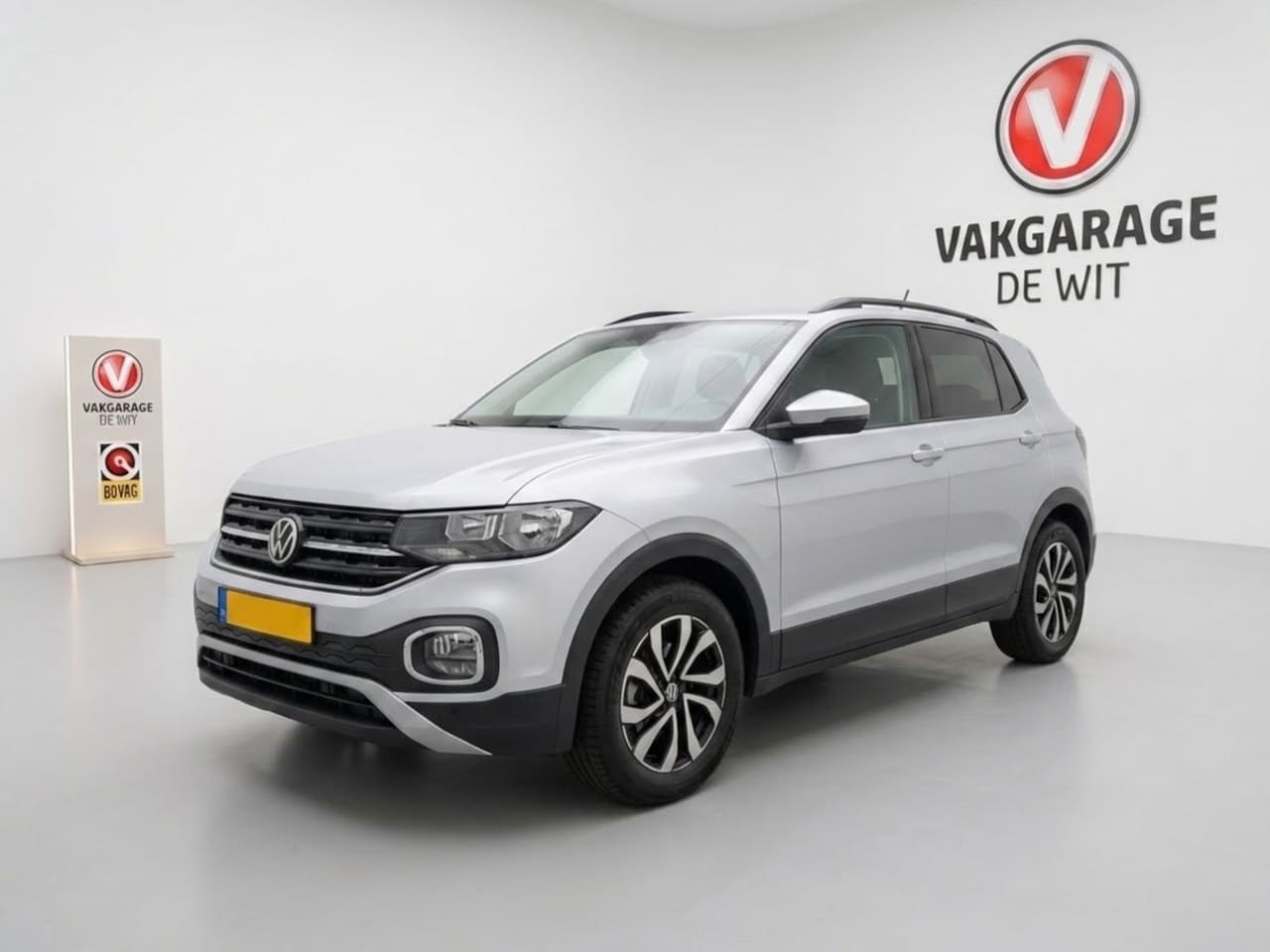Volkswagen T-Cross - 1.0 TSI Active | ACC | Trekhaak | Navigatie | All in prijs - AutoWereld.nl