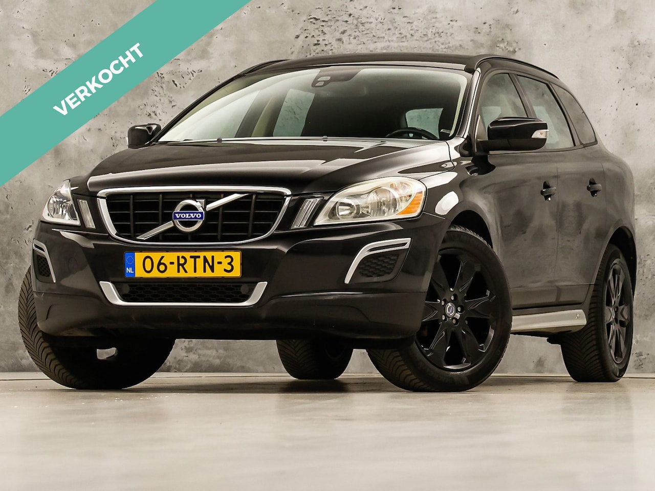 Volvo XC60 - 2.0 T5 Kinetic 241Pk Automaat (NAVIGATIE, CLIMATE, PARKEERSENSOREN, TREKHAAK, SPORTSTOELEN - AutoWereld.nl