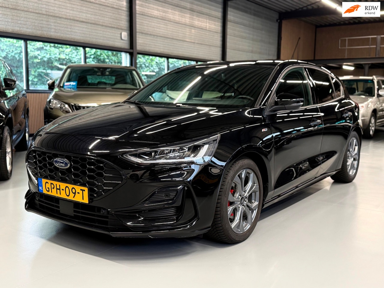 Ford Focus - 1.5 EcoBlue ST Line Style Camera l Automaat l B&O - AutoWereld.nl