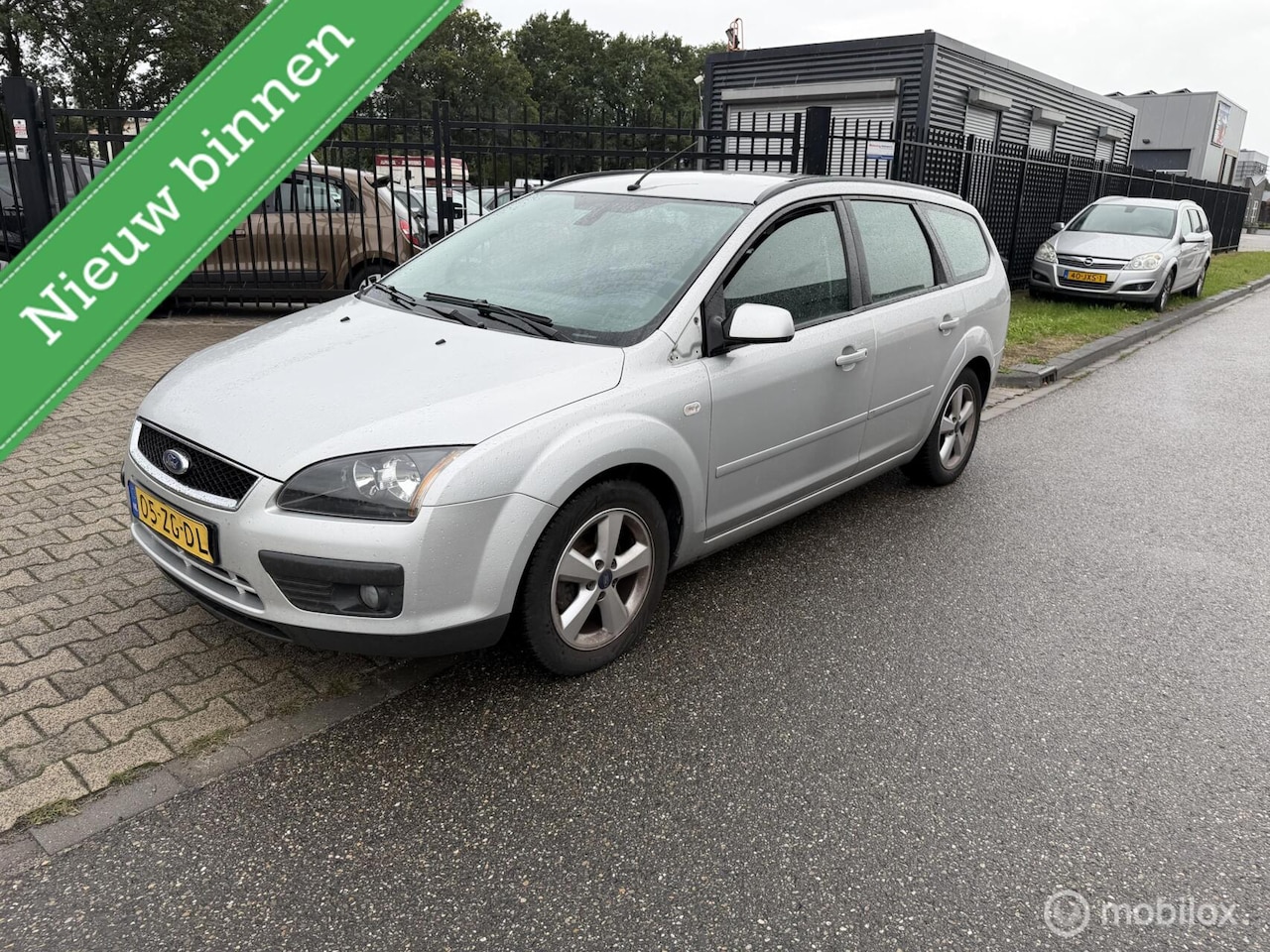 Ford Focus Wagon - 1.8-16V Ambiente FlexiFuel 1.8-16V Ambiente Flexifuel - AutoWereld.nl