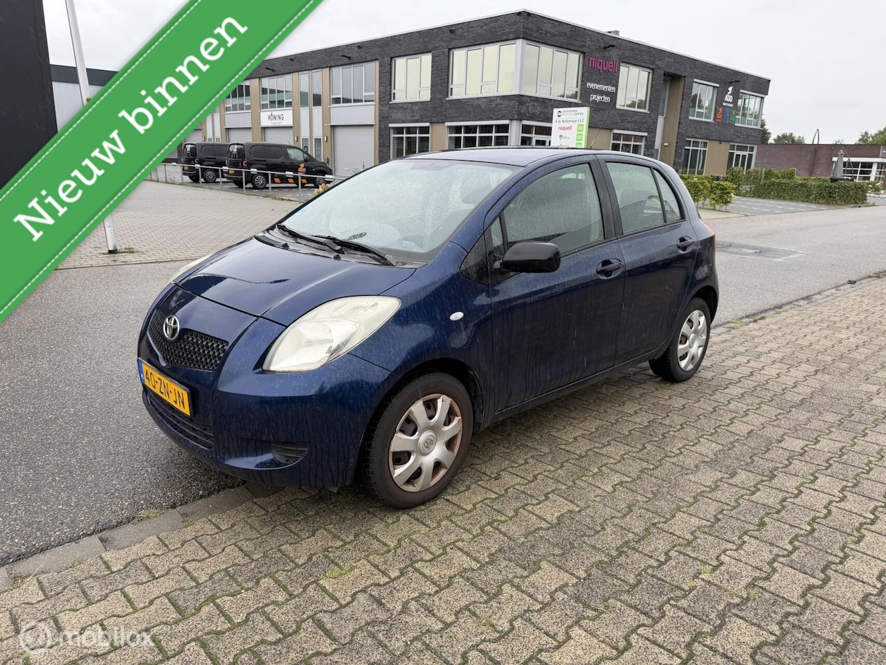 Toyota Yaris - 1.0 VVTi Idols 1.0 VVTi Idols airco - AutoWereld.nl