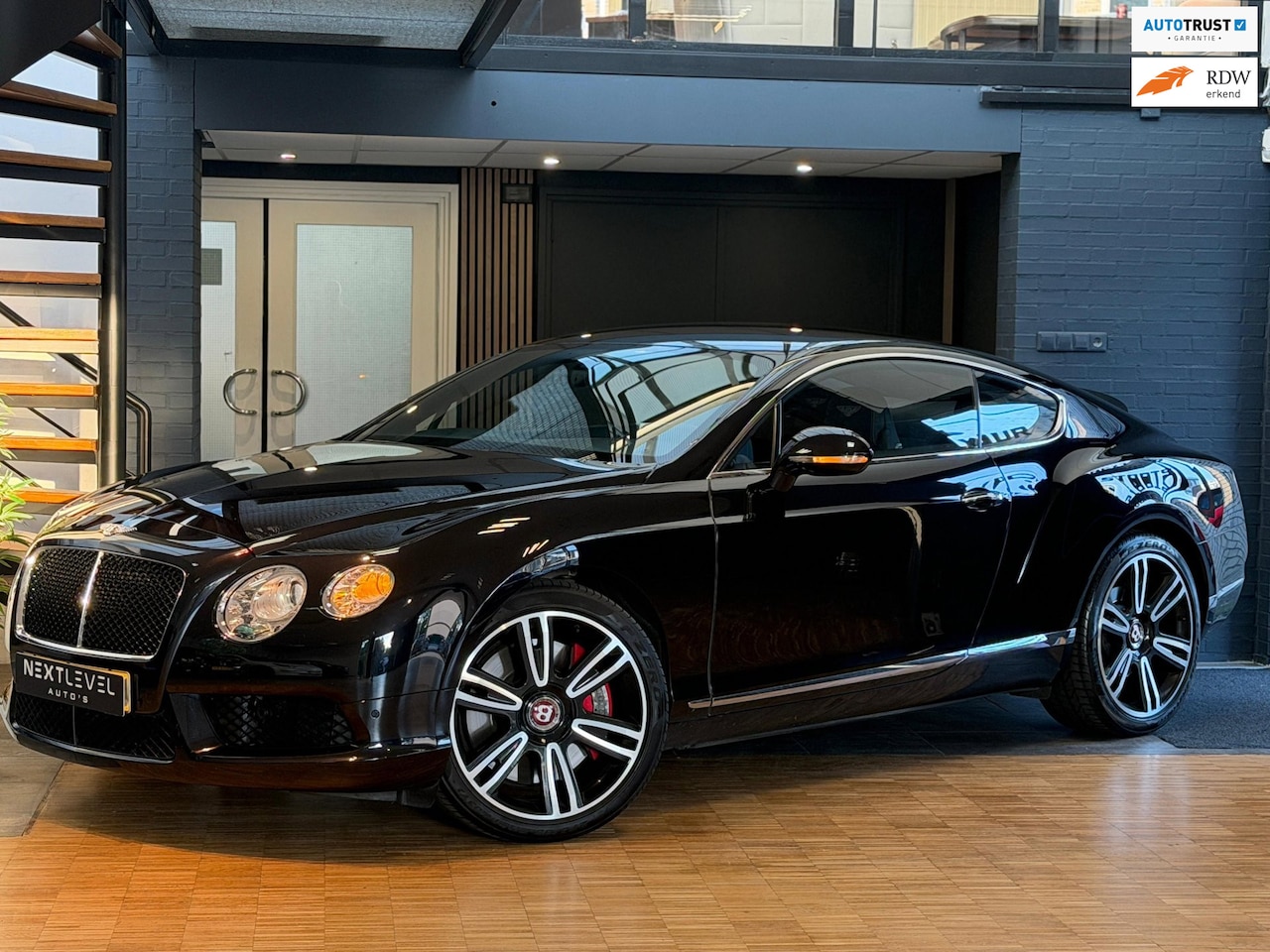 Bentley Continental GT - 4.0 V8 Coupé 507PK Airmatic Massage Keyless Ventileerde Stoelen - AutoWereld.nl