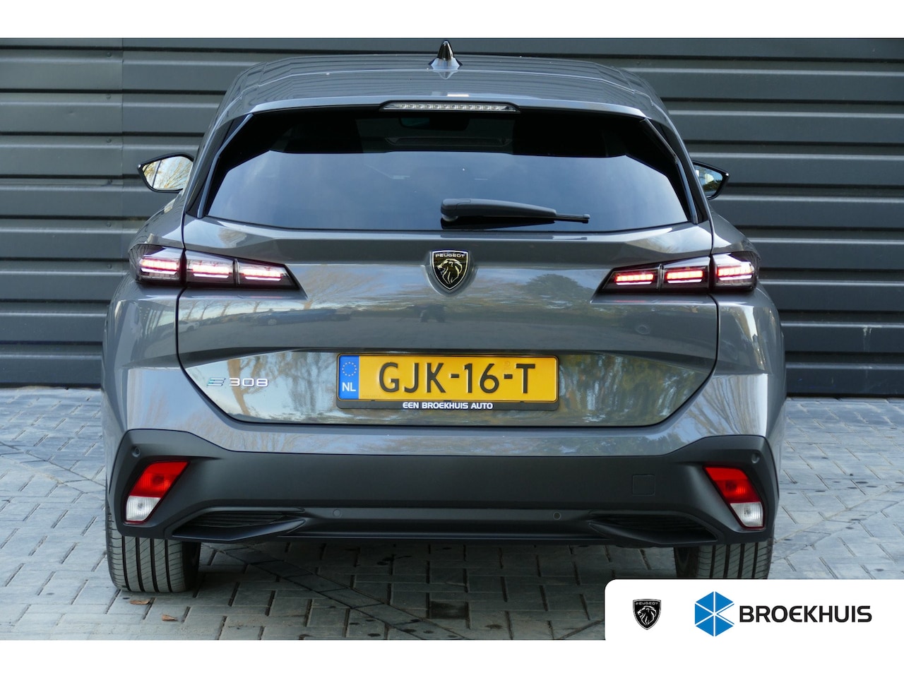 Peugeot e-308 SW - 157PK 54KWH STYLE / NAVI / LED / CLIMA / PDC / 18" LMV / BLUETOOTH / ADAPT. CRUISECONTROL - AutoWereld.nl