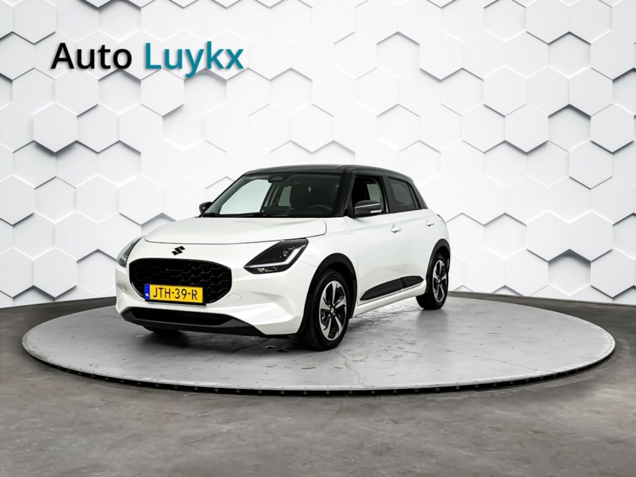 Suzuki Swift - 1.2 Style Smart Hybrid | Black & White edition - AutoWereld.nl