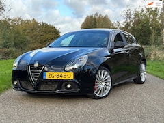 Alfa Romeo Giulietta - 1.7 TBi Quadrifoglio Verde Aut/Bose/18''/Xenon