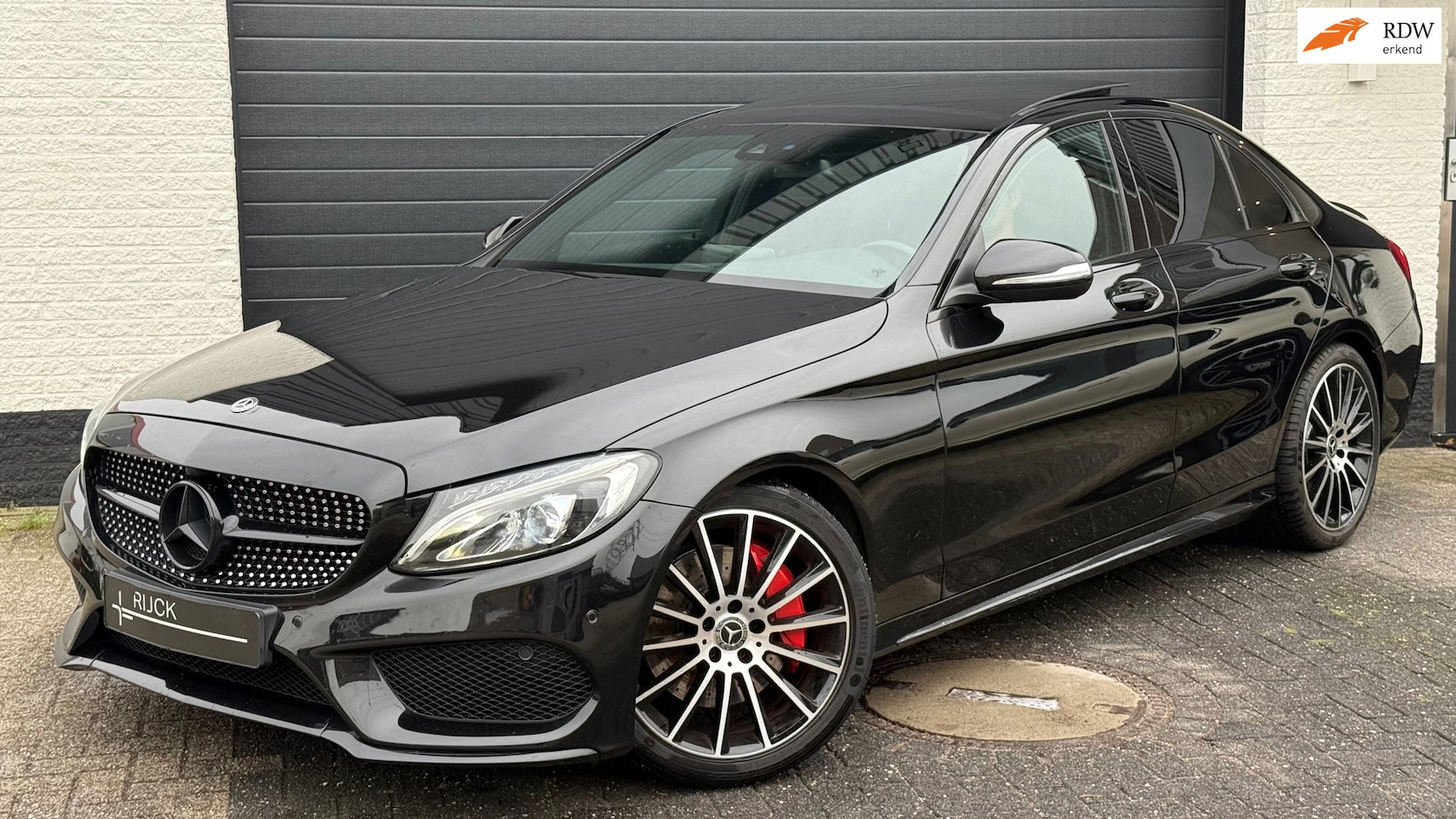 Mercedes-Benz C-klasse - 250 AMG| Pano | Burmester | Camera | 19” | Leder | Stoelverw | Navi | - AutoWereld.nl