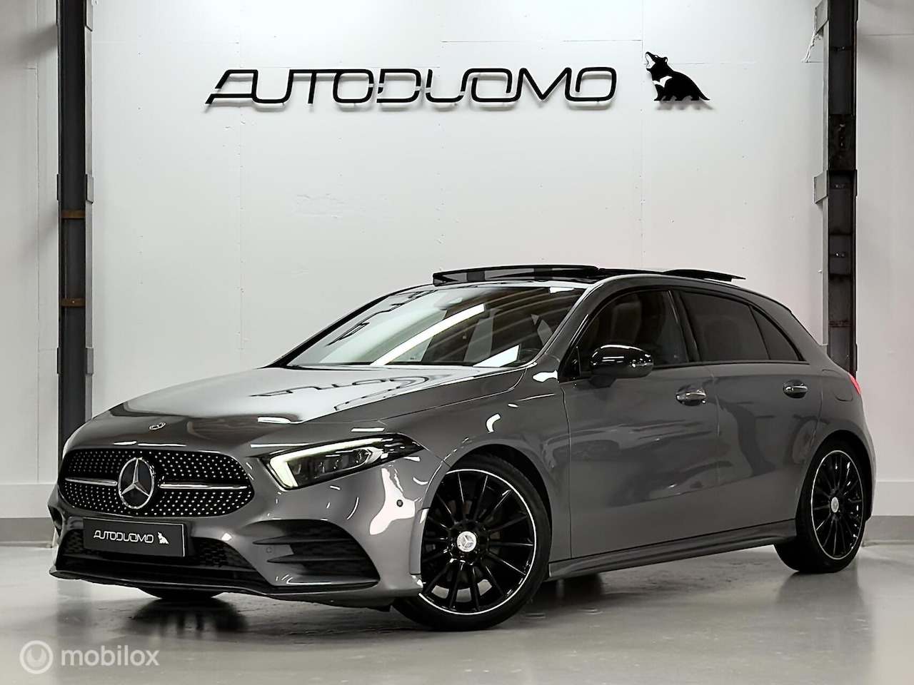 Mercedes-Benz A-klasse - 200 AMG | Pano | Beam | Memory | 19" | ACC | Sfeer | Cam | Leer/Alca. | Keyless | DYNAMIC - AutoWereld.nl