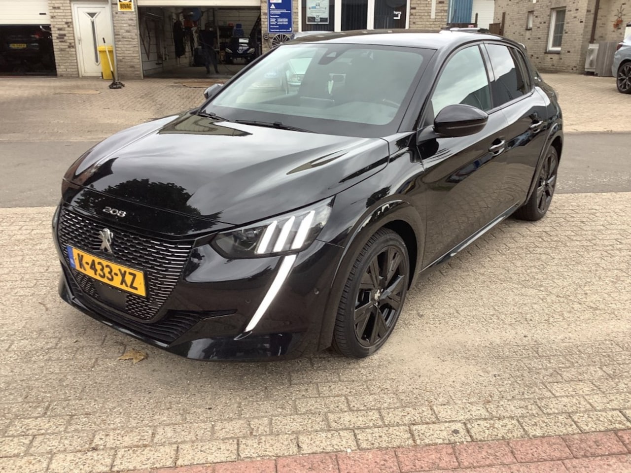 Peugeot 208 - 1.2 PURETECH GT Automaat - AutoWereld.nl