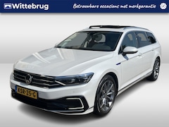 Volkswagen Passat Variant - 1.4 TSI PHEV GTE Business / AUTOMAAT/ PANO/ TREKHAAK/ STANDKACHEL/ 360 CAMERA/ MEMORY SEAT