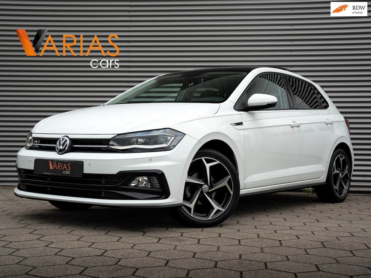 Volkswagen Polo - 1.0 TSI Highline Business R Pano Camera Navi - AutoWereld.nl