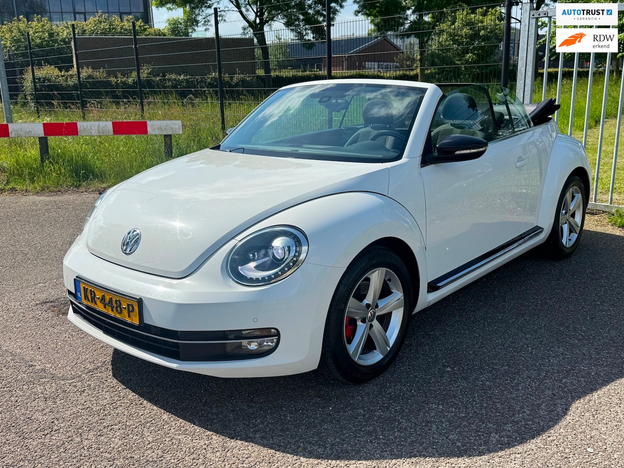 Volkswagen Beetle Cabriolet - 2.0 TSI 200PK Sport DSG Xenon El Kap Navi LM - AutoWereld.nl