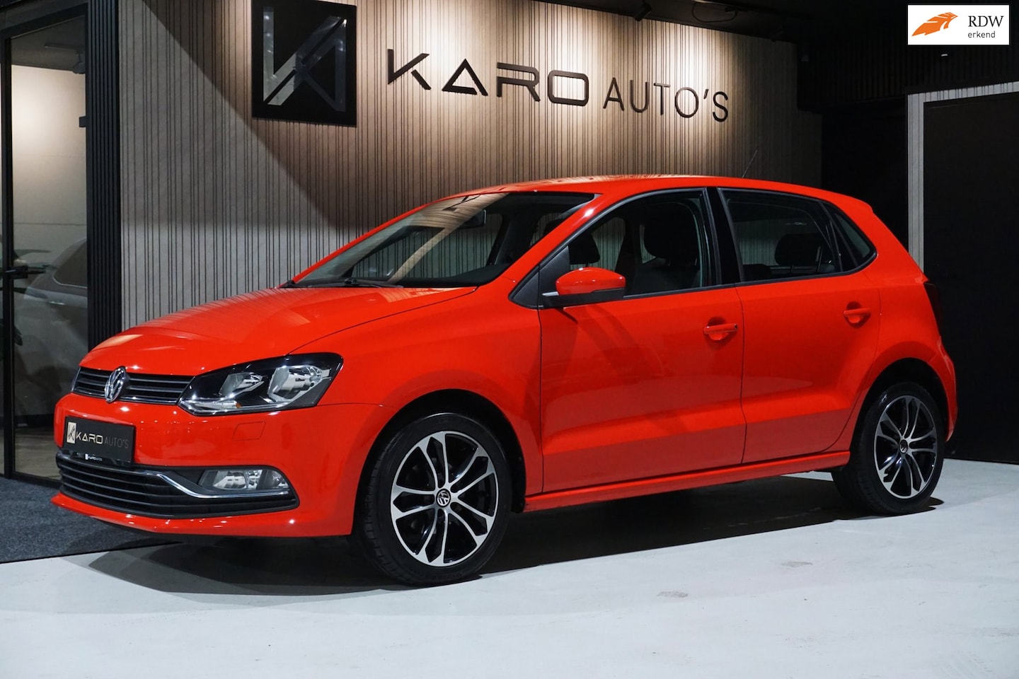 Volkswagen Polo - 1.2 TSI Comf Carplay Nav Airco Stoelv 1e Eig - AutoWereld.nl