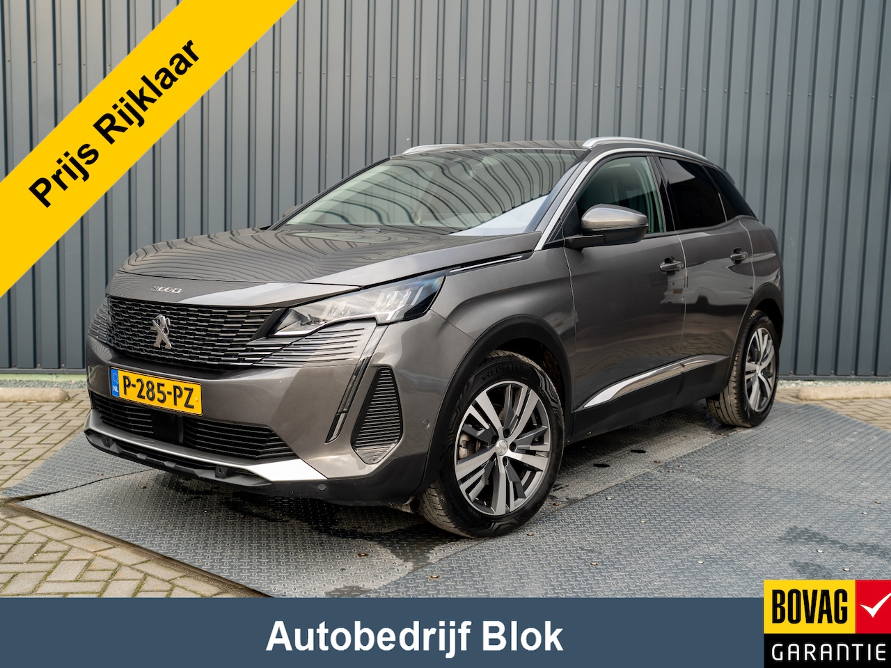 Peugeot 3008 - 1.2 PureTech Allure | Trekhaak | Elk. A-klep | Stoelverw. | Camera | Prijs Rijklaar!! - AutoWereld.nl