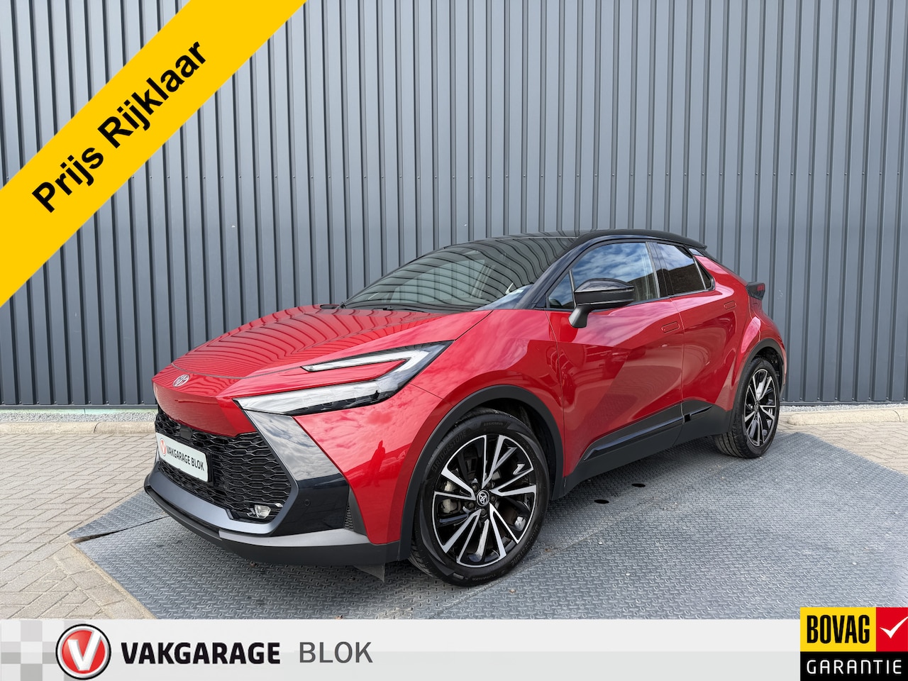 Toyota C-HR - 1.8 Hybrid 140 Executive / Bi tone | JBL | Emotional Red | 10 jr GARANTIE | Rijklaar!!! - AutoWereld.nl
