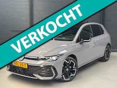 Volkswagen Golf - 1.5 eTSI (150 pk) R-Line Edition - panoramadak - LED Matrix - trekhaak - H&K