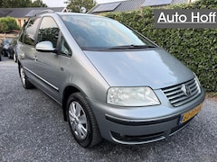 Volkswagen Sharan - 1.8 Turbo Comfortline | Autom. Airco | Cruise Control | 7 Stoelen | Elekt. Ramen | Trekhaa