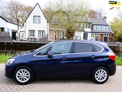 BMW 2-serie Active Tourer - 220i Exe Automaat 192pk Clima Cruise Navi PDC