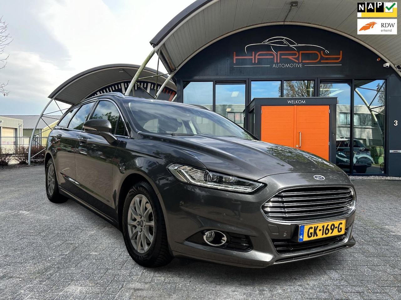 Ford Mondeo Wagon - 1.5 Titanium Dealer onderhouden Trekhaak NL Auto Rijklaarprijs! - AutoWereld.nl