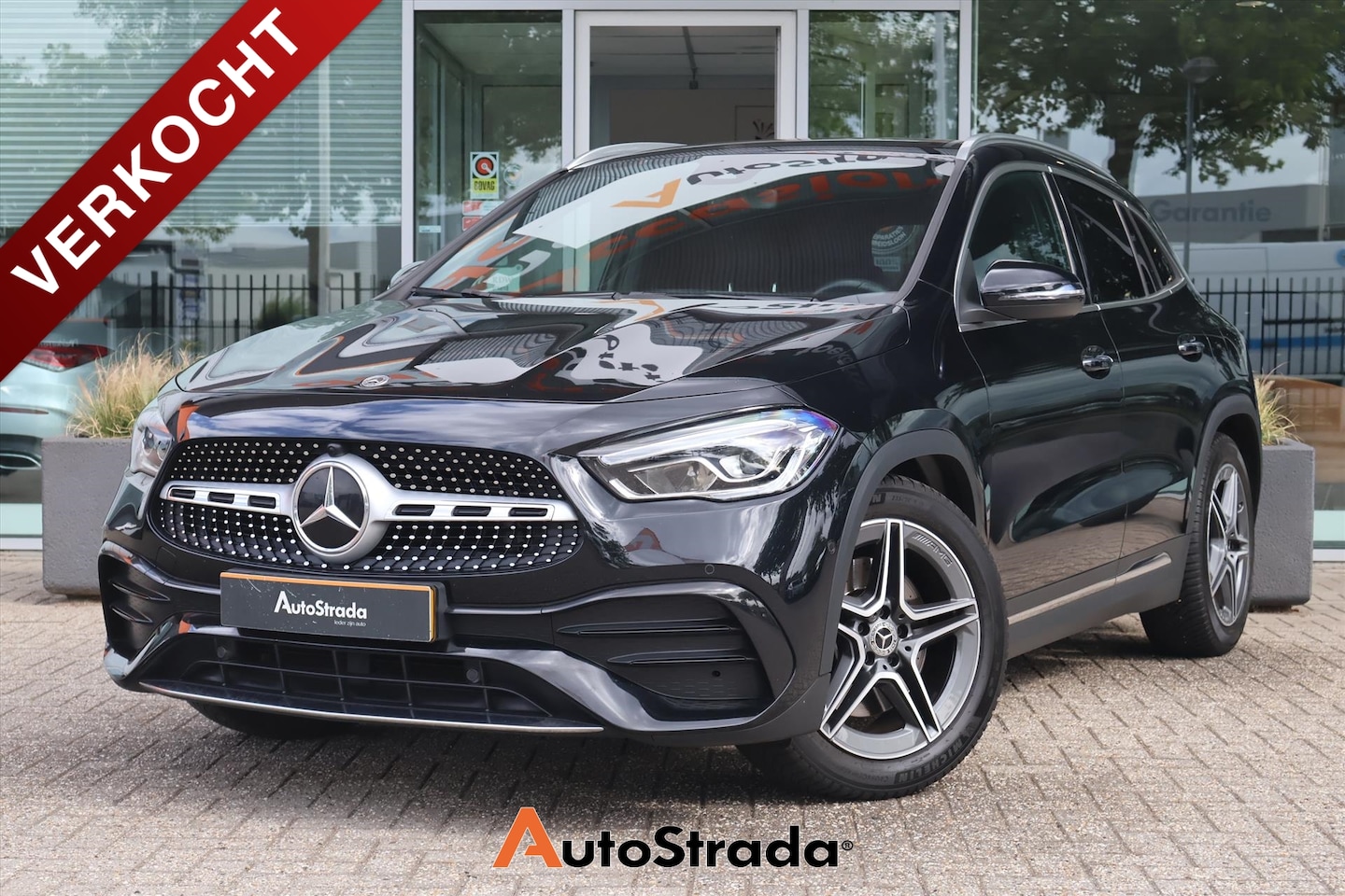 Mercedes-Benz GLA-Klasse - 250 AMG-LINE 224pk 8G-DCT I Navi I Camera I Sfeerverlichting I 1e eigenaar I Cruise I Clim - AutoWereld.nl