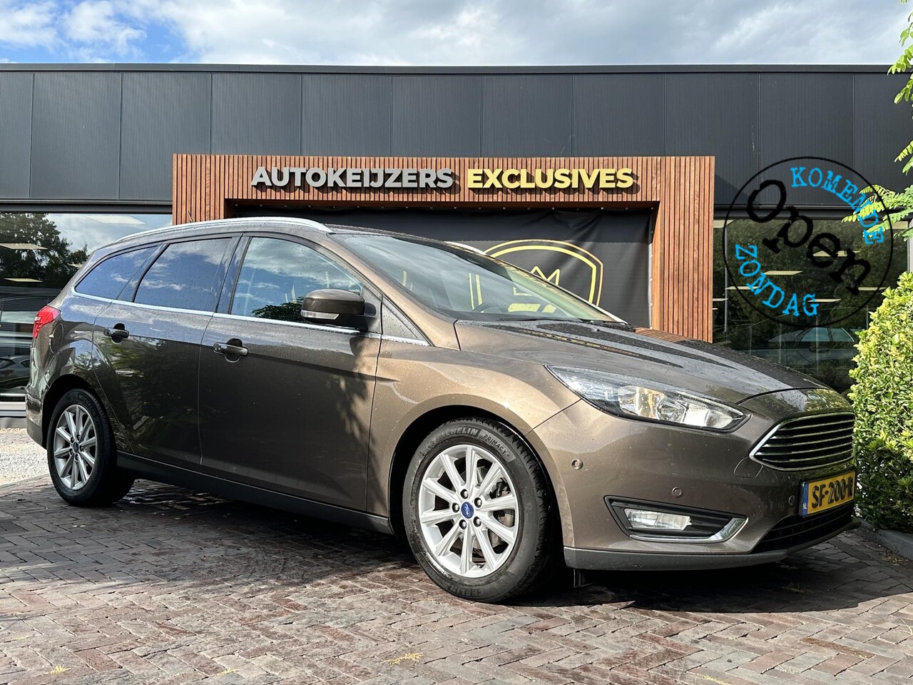 Ford Focus Wagon - 1.0 Titanium Keyless Cruise Control Stoelverw. Navi PDC 16''LM - AutoWereld.nl