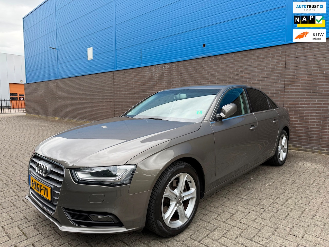Audi A4 Limousine - 1.8 TFSI Business Edition | Automaat | LED | Xenon Plus | Cruise | Climate | Parkeersensor - AutoWereld.nl