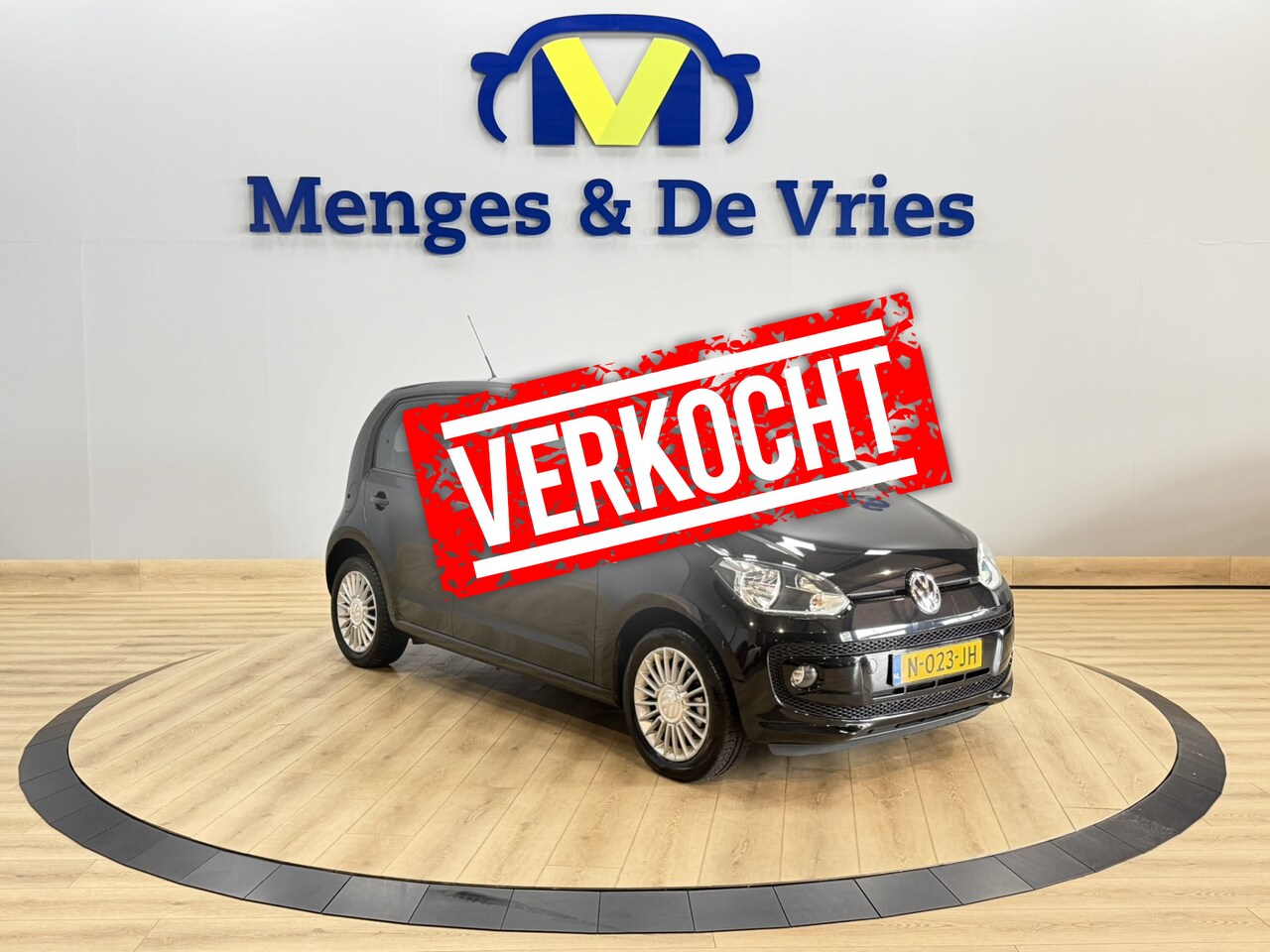 Volkswagen Up! - 1.0 move up! BlueMotion Airco | Cruise Control | Stoel Verwarming | Navigatie | Parkeer Se - AutoWereld.nl