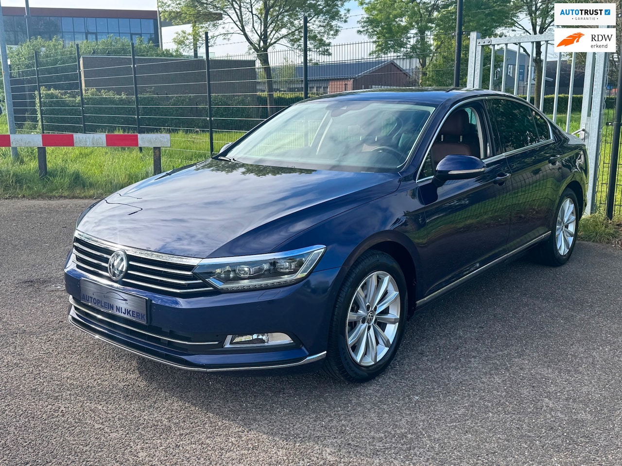 Volkswagen Passat - 1.4 TSI Highline LED Virtual Camera Carplay Leder - AutoWereld.nl