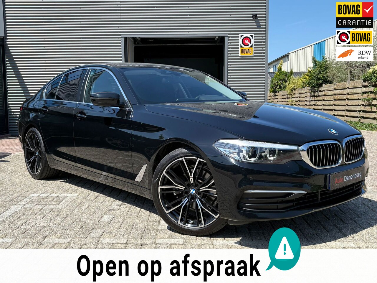 BMW 5-serie - 520i High Executive BLACK! garantie, - AutoWereld.nl