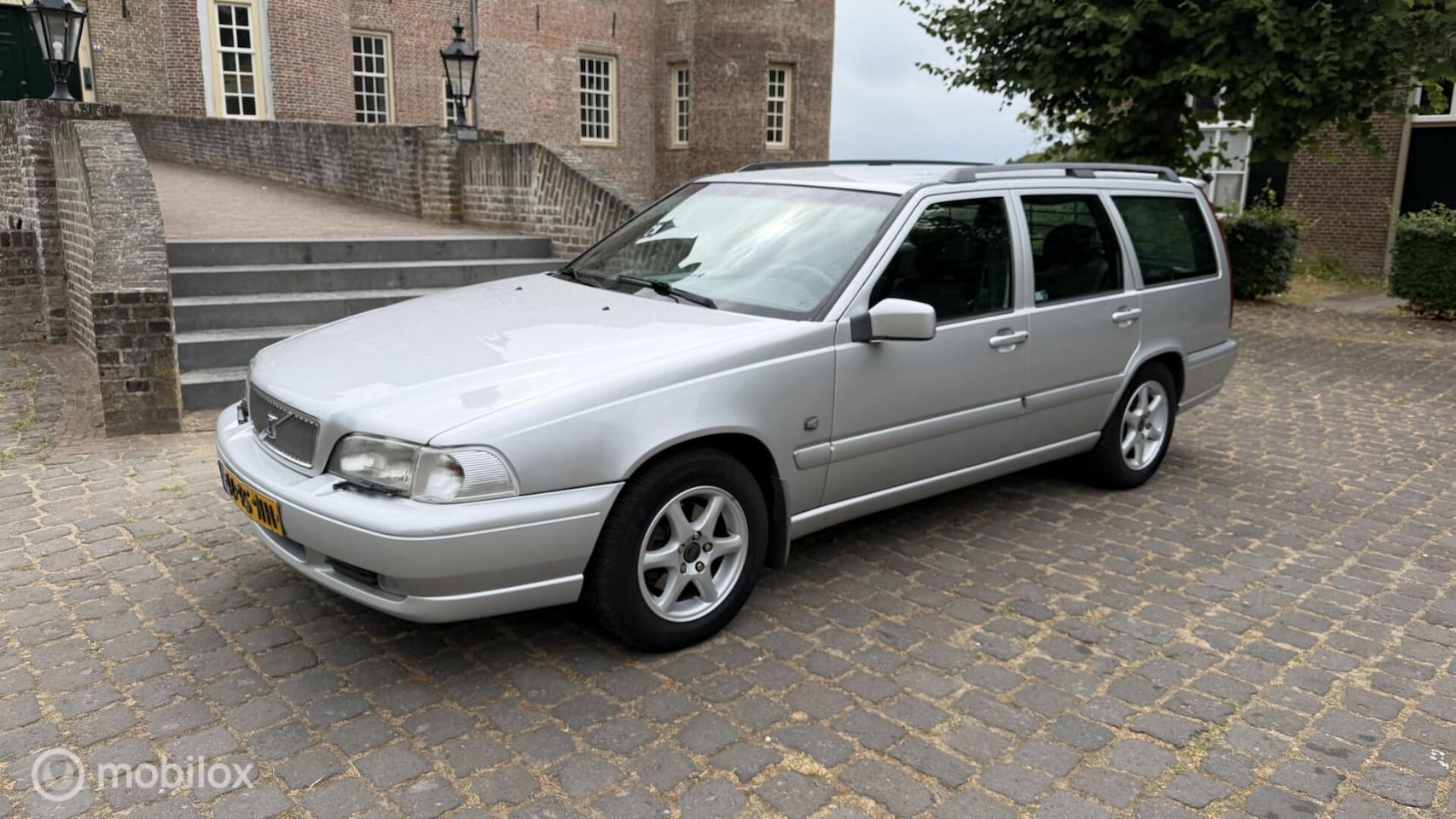 Volvo V70 - 2.4 Europa 2.4 Europa, koude airco, NAP, APK, keurige auto! - AutoWereld.nl