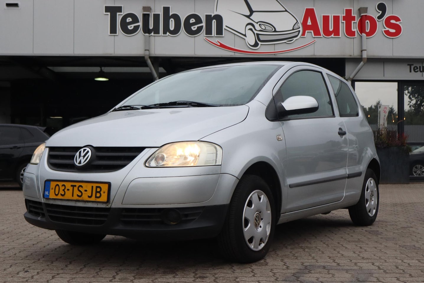 Volkswagen Fox - 1.2 Trendline | APK 20-07-2027 | Stuurbekrachtiging | Elektrisch pakket - AutoWereld.nl