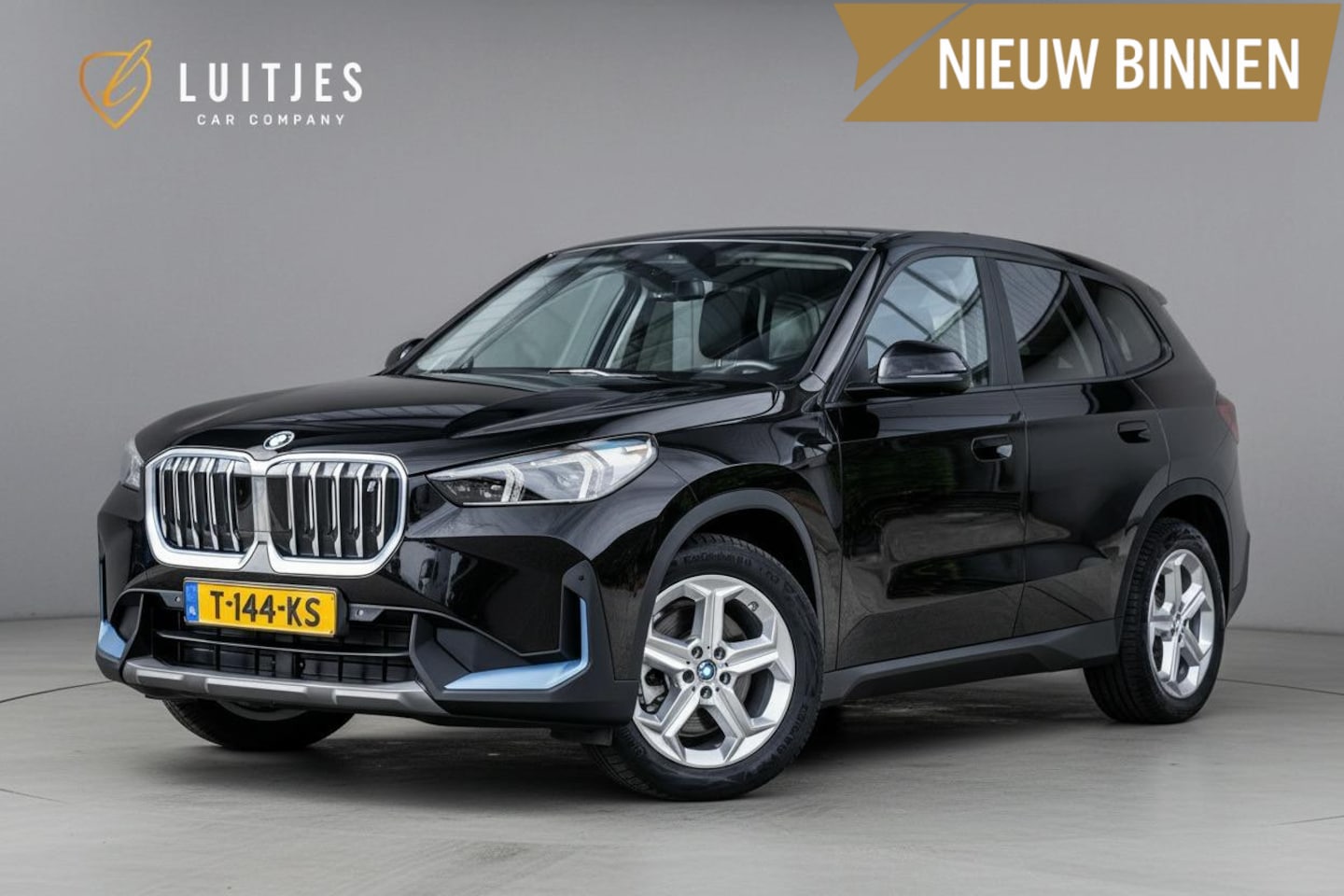 BMW iX1 - xDrive30 Launch Edition 67 kWh Camera|Leder|NL-auto|1e-eig.|Dealeronderhouden - AutoWereld.nl
