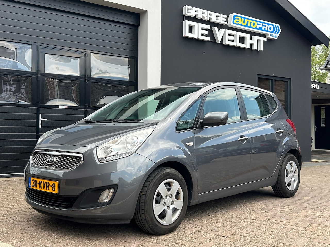Kia Venga - 1.6 CVVT X-tra Automaat Airco/Pdc - AutoWereld.nl