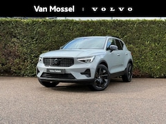 Volvo XC40 - B4 Plus Black Edition | Panoramadak | 360 camera | Memory Seats | Trekhaak | Harman/Kardon
