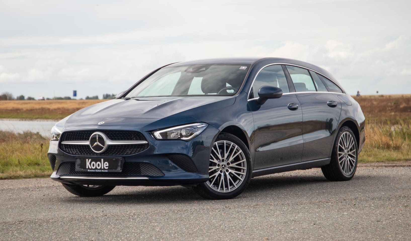 Mercedes-Benz CLA-klasse Shooting Brake - 250 e Business Solution CARPLAY / TREKHAAK / AMBIENT LIGHTING / CAMERA - AutoWereld.nl