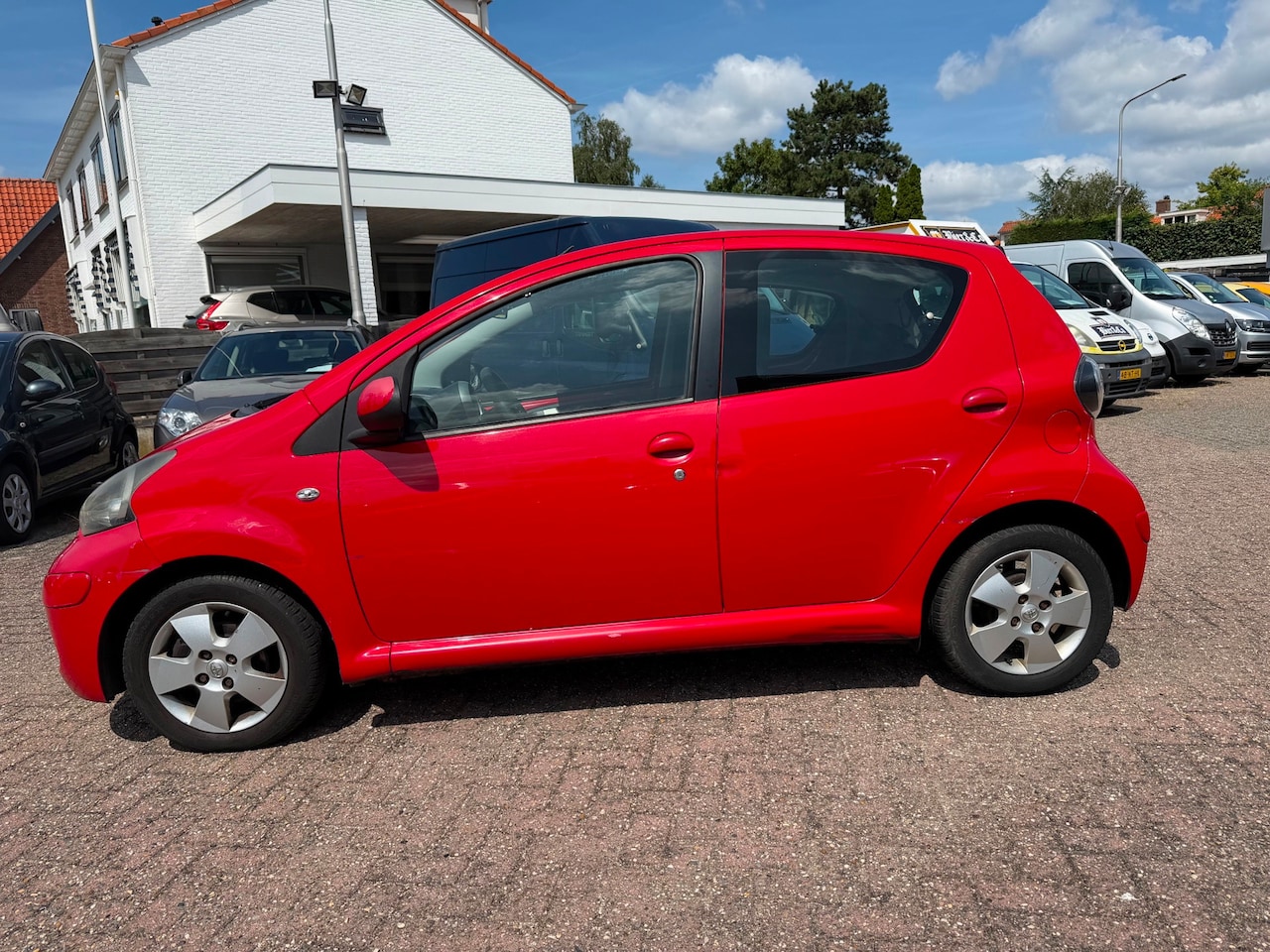 Toyota Aygo - 1.0-12V Cool 1.0-12V Cool,11-2011,zo mee: 595,- - AutoWereld.nl