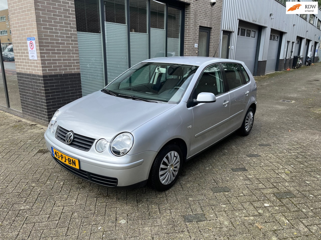 Volkswagen Polo - 1.4-16V Athene! AUTOMAAT! AIRCO! BOEKJES! - AutoWereld.nl