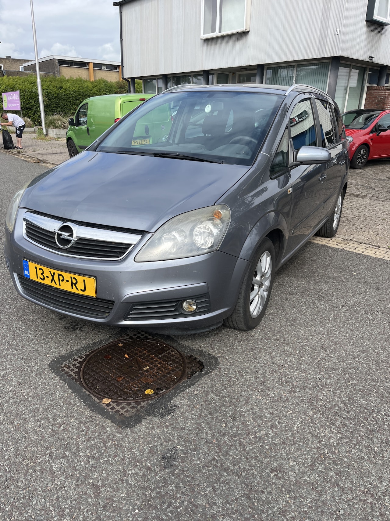 Opel Zafira - 2.2 Temptation AUTOMAAT Airco,Navi,7 persoons. - AutoWereld.nl