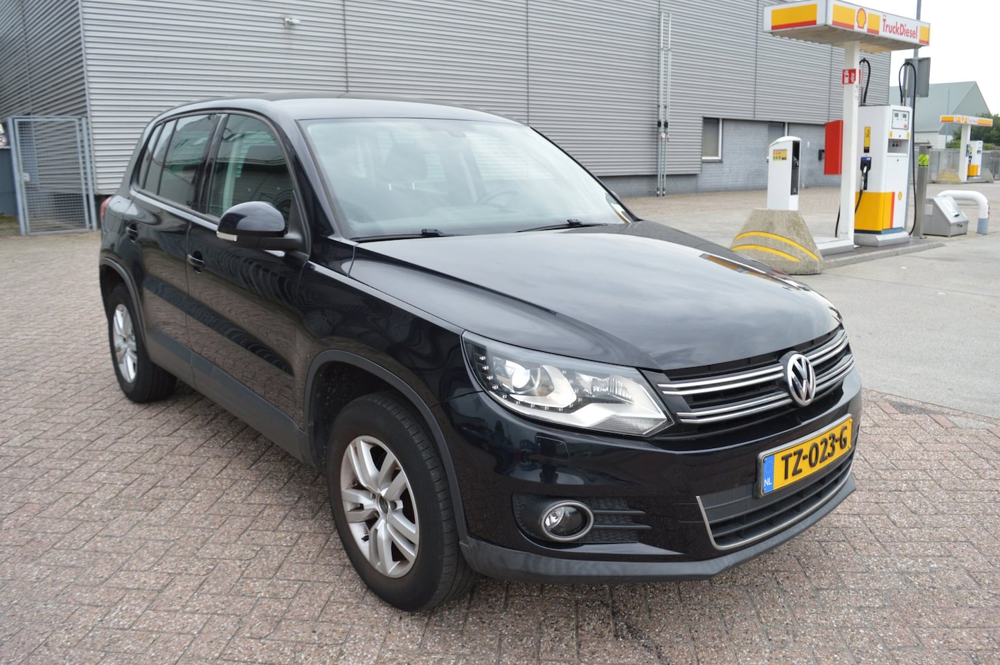 Volkswagen Tiguan - 2.0 TSI Sport&Style 4Motion bj11 automaat - AutoWereld.nl