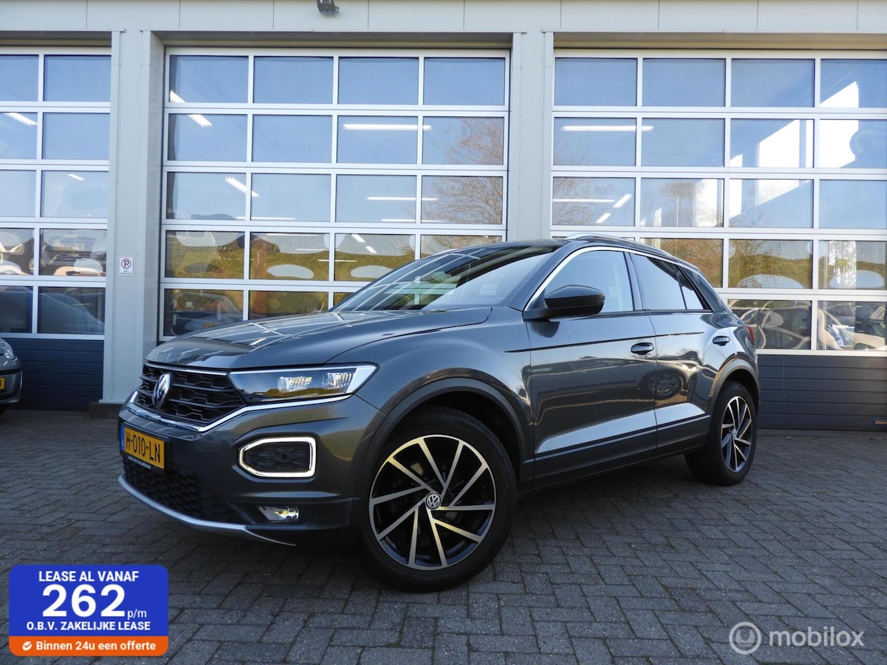 Volkswagen T-Roc - 1.0 TSI Sport 1.0 TSI Sport , Xenon , Leder - AutoWereld.nl