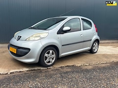 Peugeot 107 - 1.0-12V XS Urban Move