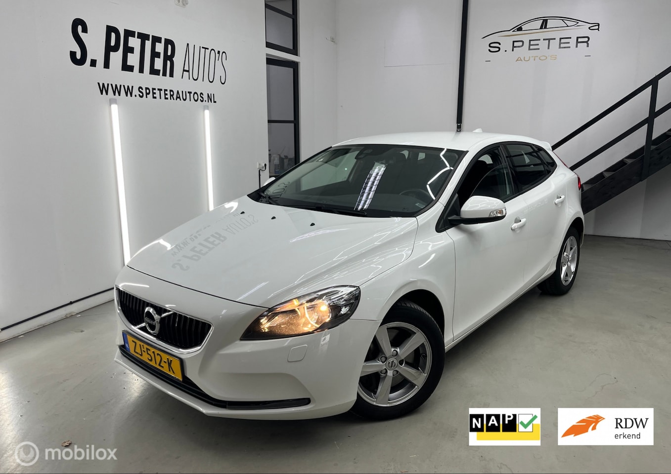 Volvo V40 - 1.5 T3 Kinetic 1.5 T3 Kinetic - AutoWereld.nl