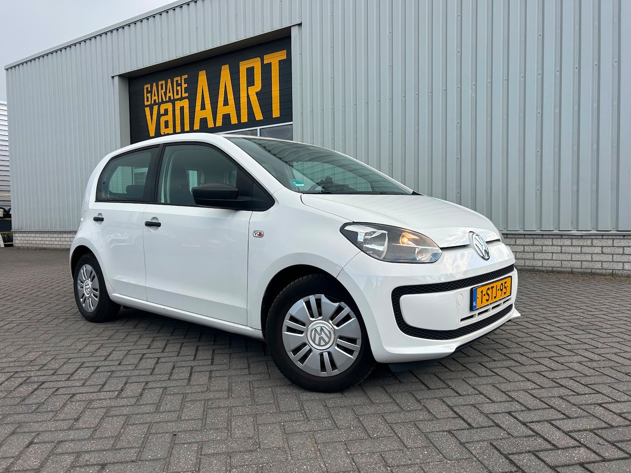 Volkswagen Up! - 1.0 take up! BlueMotion | AIRCO | - AutoWereld.nl